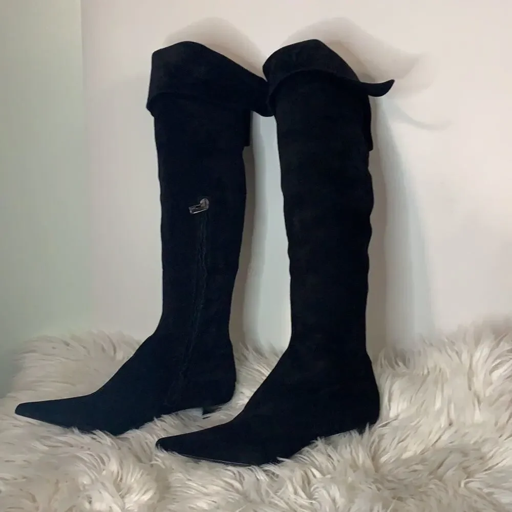 FENDI KNEE HIGH POINTIE TOE BLACK‎ SUEDE BOOTS SIZE 38 US8